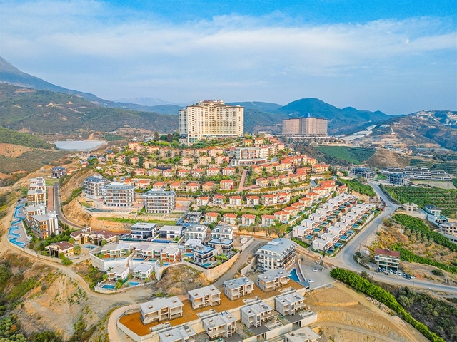 2 Bedroom Sea View Flat for Sale in Gold City Residence