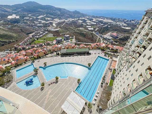 2 Bedroom Sea View Flat for Sale in Gold City Residence