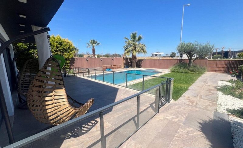 Detached 4 Bedroom Villa for Sale in Didim Altinkum Turkey