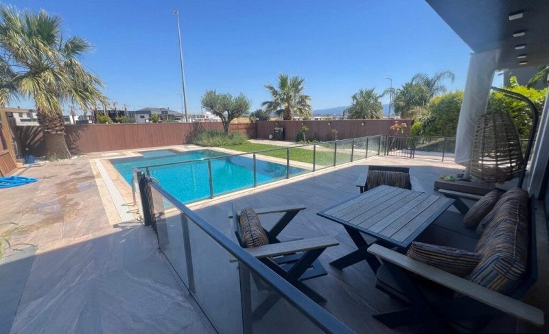 Detached 4 Bedroom Villa for Sale in Didim Altinkum Turkey