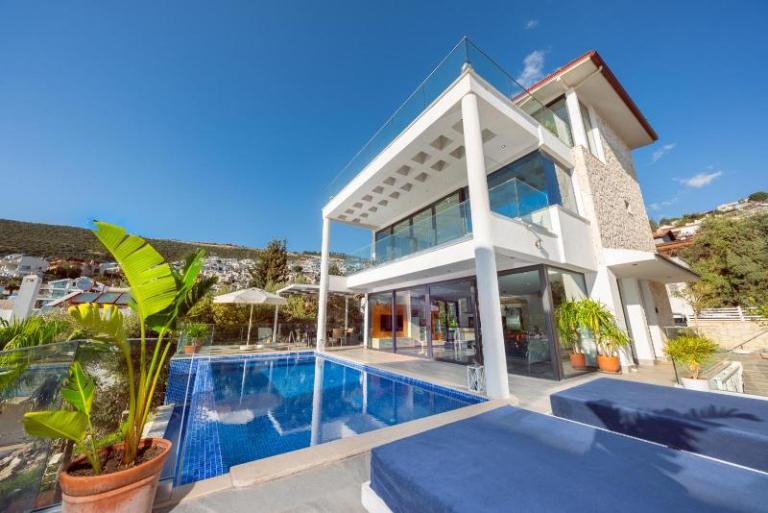 Exclusive 5 Bedroom Villa with Sea View for Sale in Kalkan Antalya Turkey