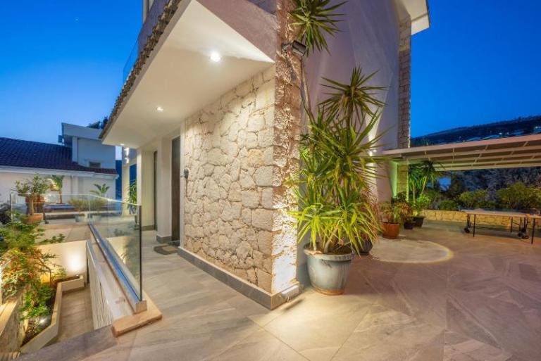 Exclusive 5 Bedroom Villa with Sea View for Sale in Kalkan Antalya Turkey