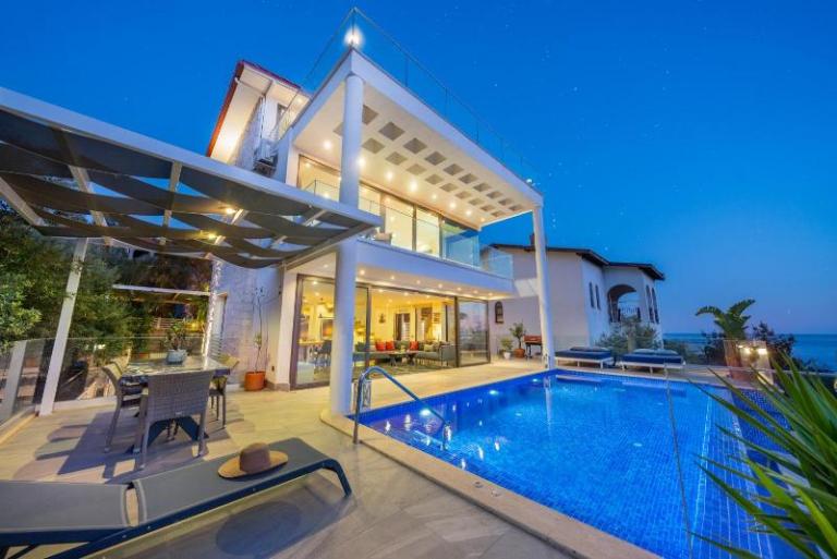 Exclusive 5 Bedroom Villa with Sea View for Sale in Kalkan Antalya Turkey