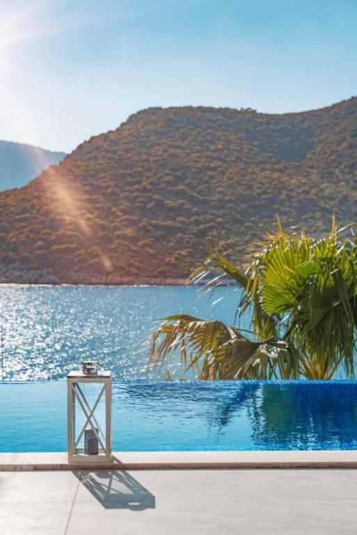 Exclusive 5 Bedroom Villa with Sea View for Sale in Kalkan Antalya Turkey