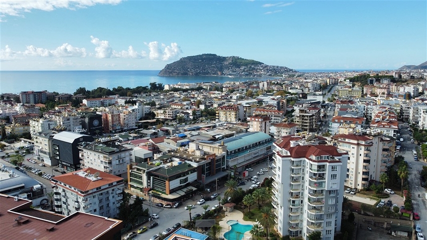 For Sale Extensive 1 Bedroom Apartment in Cikcilli Alanya