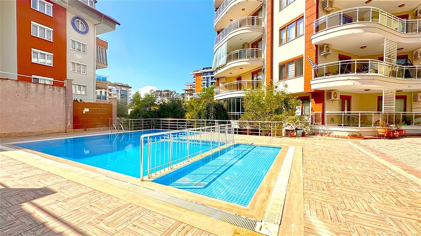 Generously Sized Property for Sale in Avsallar Alanya