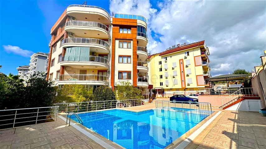 Generously Sized Property for Sale in Avsallar Alanya