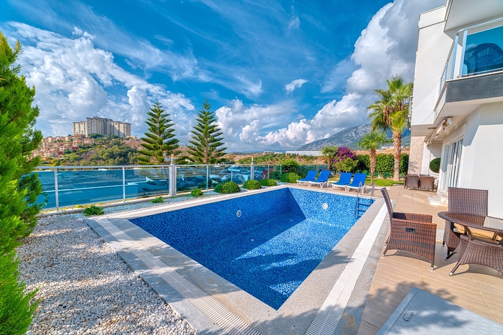 Modern Villa with Sea Views for Sale in Kargicak Alanya Turkey