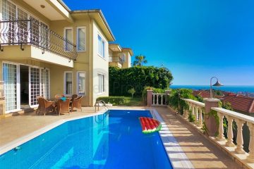 Sea View Villa for Sale in Gold City Residence in Alanya Turkey