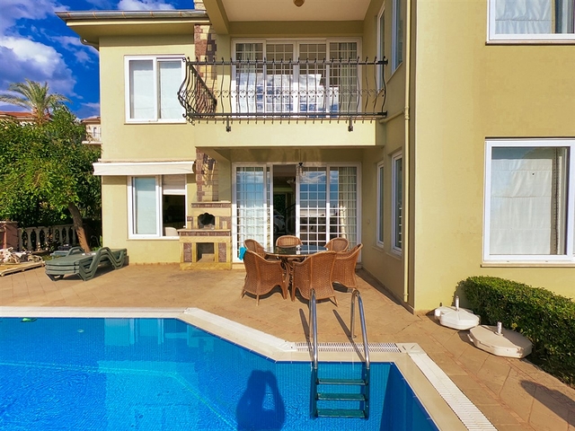 Sea View Villa for Sale in Gold City Residence in Alanya Turkey