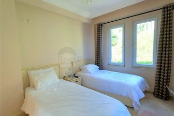 Sea View Villa for Sale in Gold City Residence in Alanya Turkey