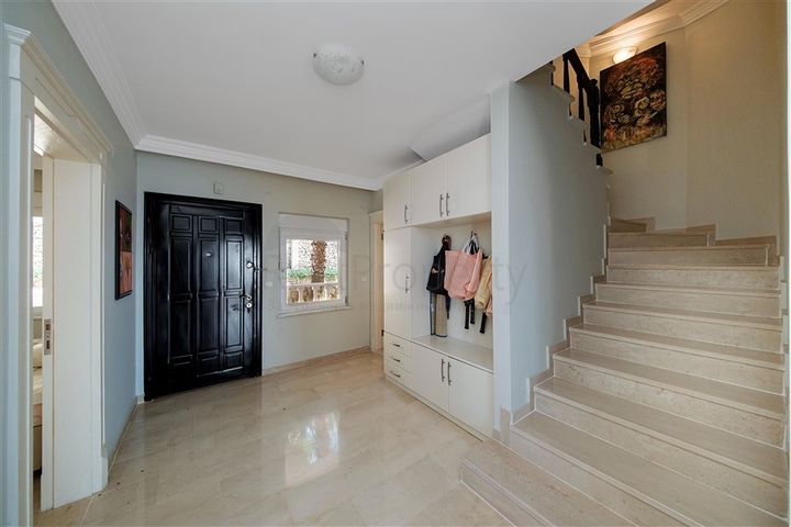 Resale Villa with Spectacular Sea Views in Kargicak Alanya