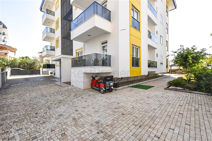Cozy 1 Bedroom Apartment in a Small Site for Sale in Avsallar Alanya Turkey