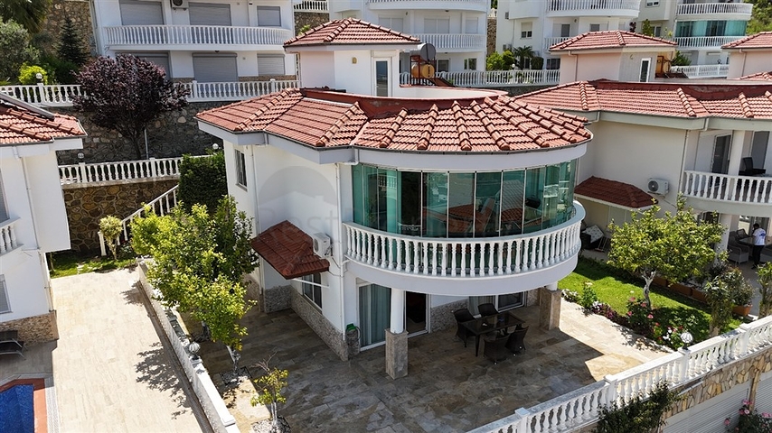Sea View Detached Villa with Shared Pool in Kargicak Alanya Turkey