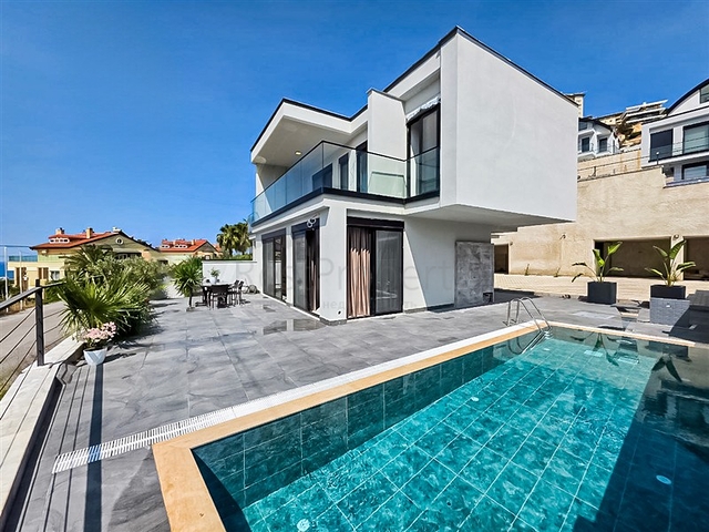 New 3 Bedroom Villa with Sea View for Sale in Kargicak Alanya Turkey