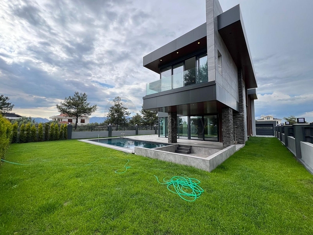 4 Bedroom Amazing Villa for Sale in Dosemealti Antalya Turkey