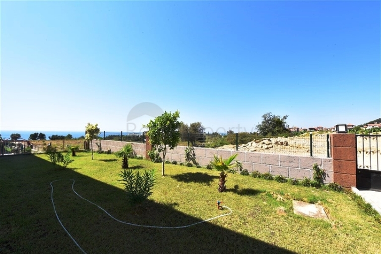 Affordable 2 Bedroom Ground Floor Apartment for Sale in Avsallar Alanya Turkey