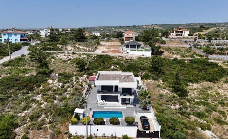 Affordable 4 Bedroom Villa for sale in Greenhill Didim TurkeyAffordable 4 Bedroom Villa for sale in Greenhill Didim Turkey