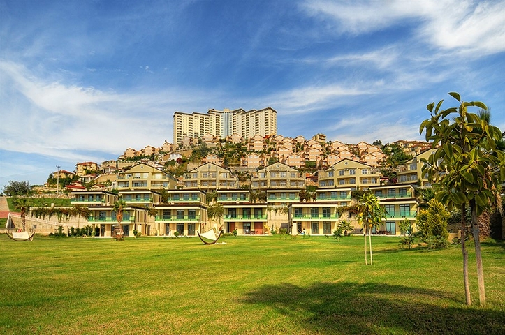 2 Bedroom Apartments for Sale in Gold City Residence Kargicak Alanya Turkey