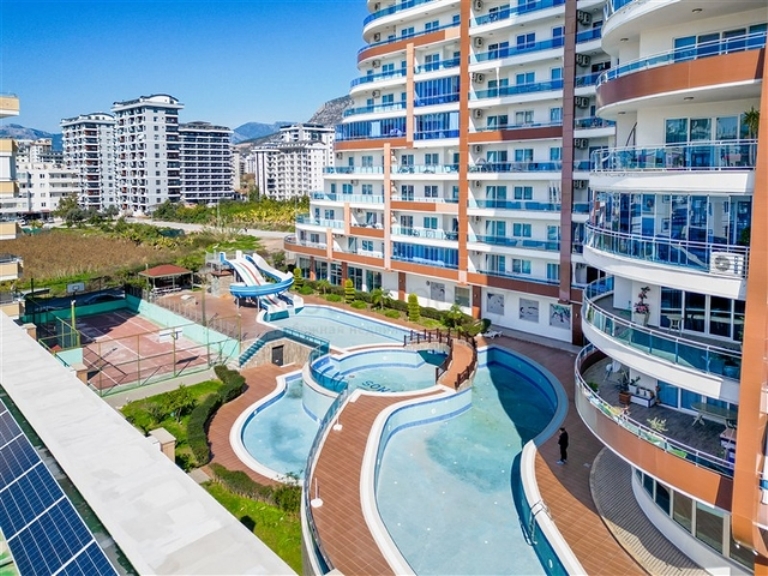 Furnished Apartment in a Modern Complex for Sale in Mahmutlar Alanya Turkey