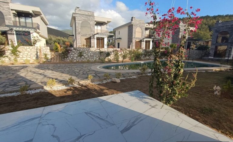 Furnished Three Bedroom Villa for Sale in Akbuk Didim Turkey
