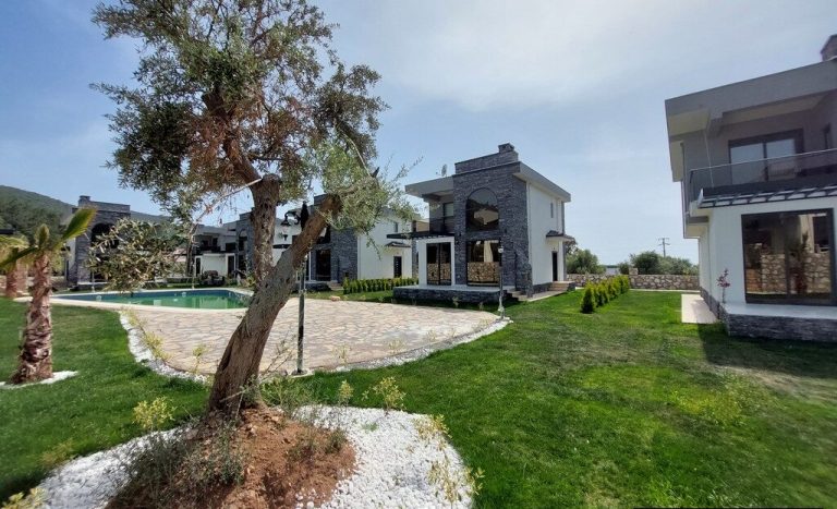 Furnished Three Bedroom Villa for Sale in Akbuk Didim Turkey
