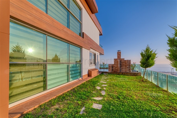 Luxury Sea View Villa for Sale in Antalya Centre Turkey
