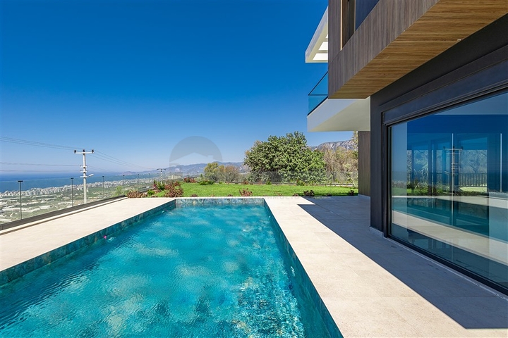 New Villa with Sea Views for Sale in Kargicak Alanya Turkey