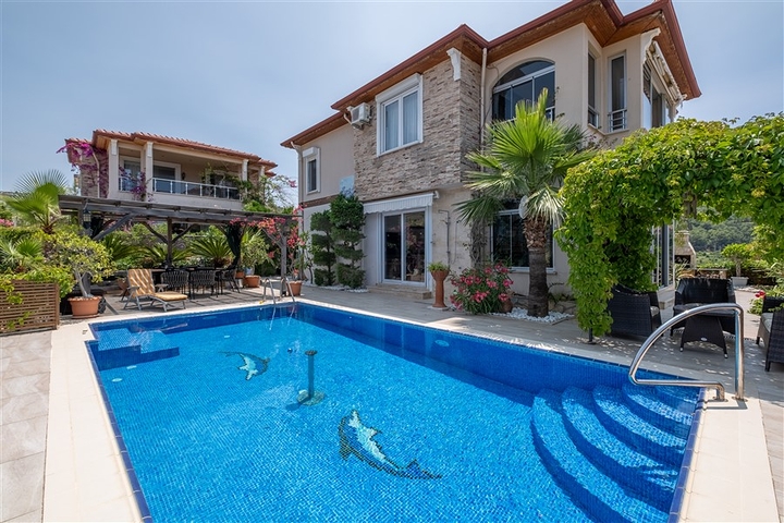 Sea View 3 Bedroom Detached Villa For Sale in Kargicak Alanya