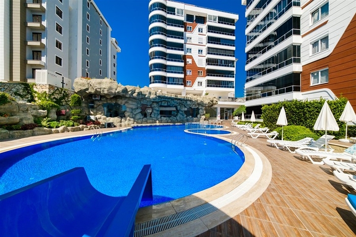 Spacious 2 Bedroom Property For Sale in Avsallar Alanya Turkey