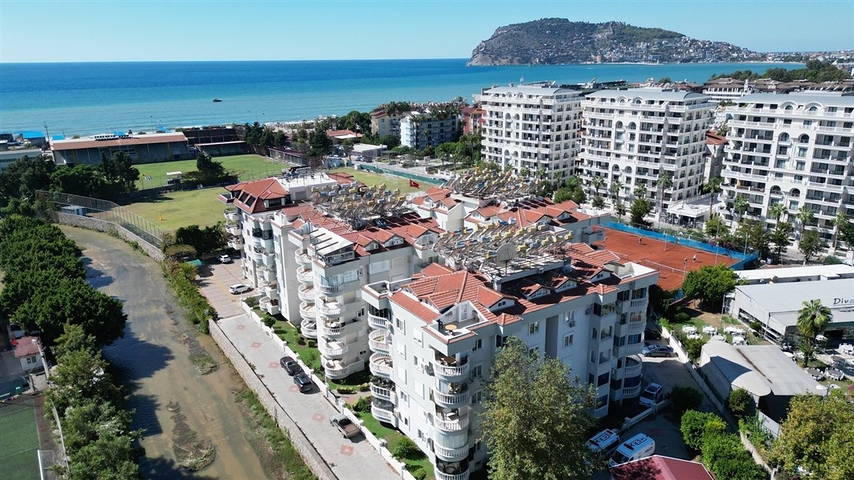 2 Bedroom Property Close to Beach in Alanya Turkey for Sale