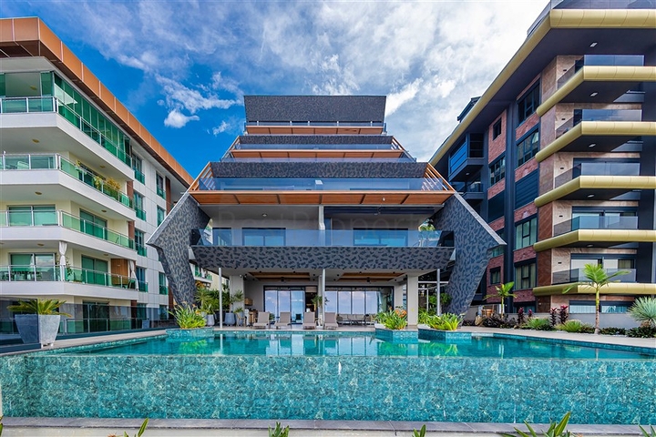 4 Bedroom Alanya Apartment on a Futurist Building