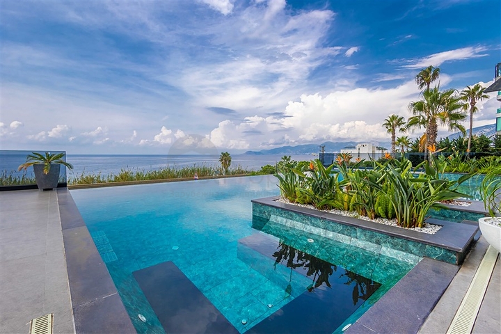 4 Bedroom Alanya Apartment on a Futurist Building