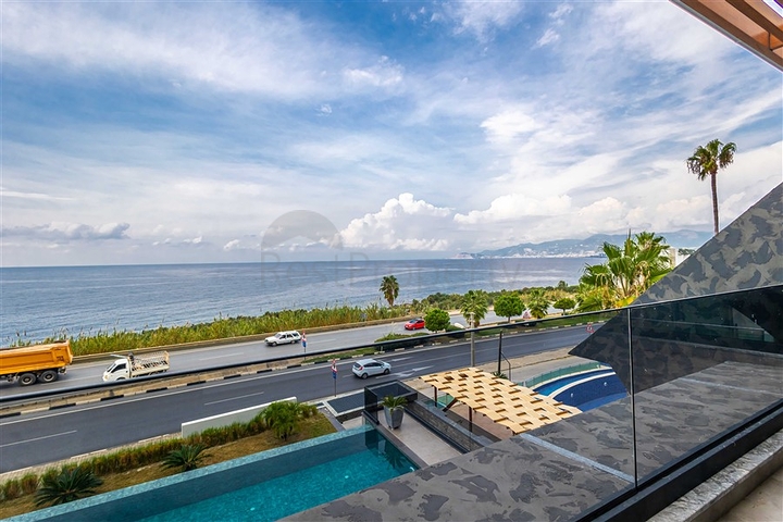4 Bedroom Alanya Apartment on a Futurist Building