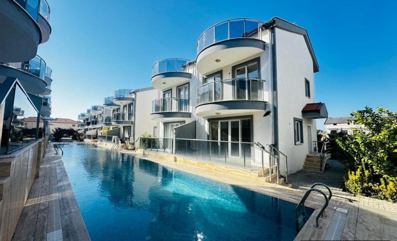 4 Bedroom Townhouse for Sale in Altinkum Didim Turkey