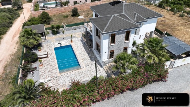 Perfect Villa with Pool in Greenhill Didim for Sale