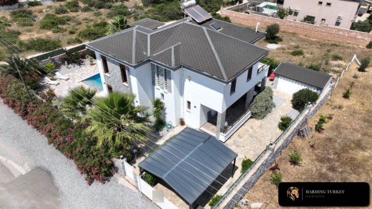 Perfect Villa with Pool in Greenhill Didim for Sale