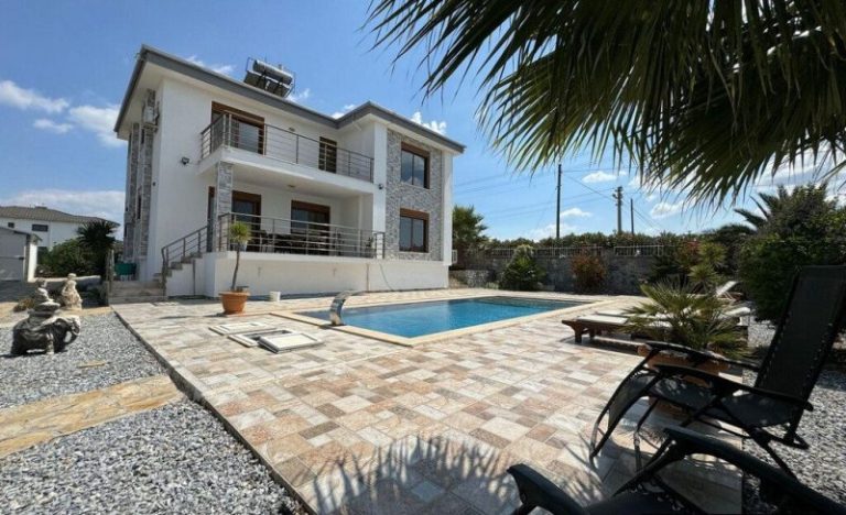 Perfect Villa with Pool in Greenhill Didim for Sale
