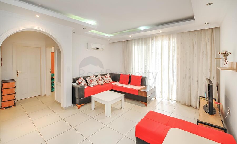 Bargain Flat Close to the Beach for Sale in Mahmutlar Alanya