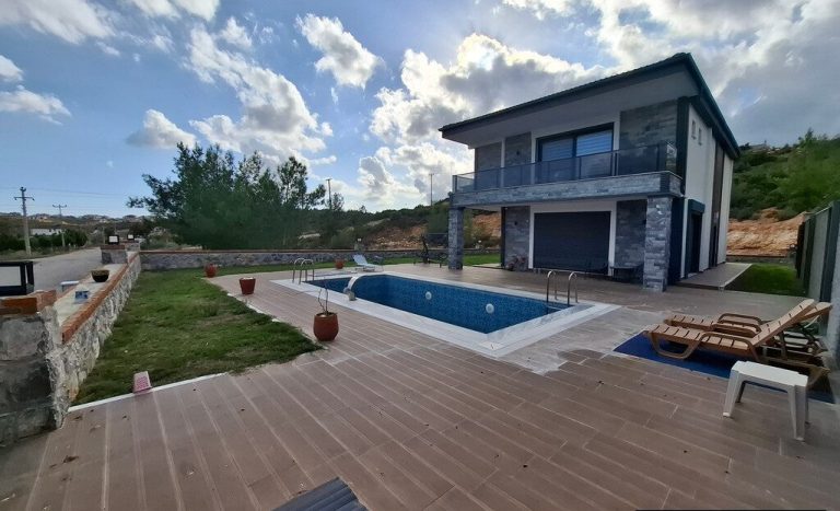 Charming Detached Villa with Private Pool and Gated Garden for Sale in Akbuk Greenhill (Yesiltepe) - Didim, Turkey