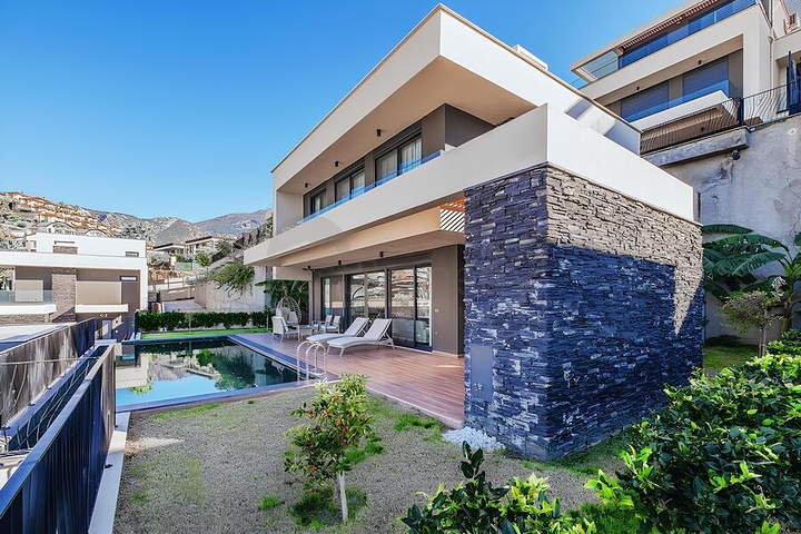 New Villas with Sea Views for Sale in Kargicak Alanya