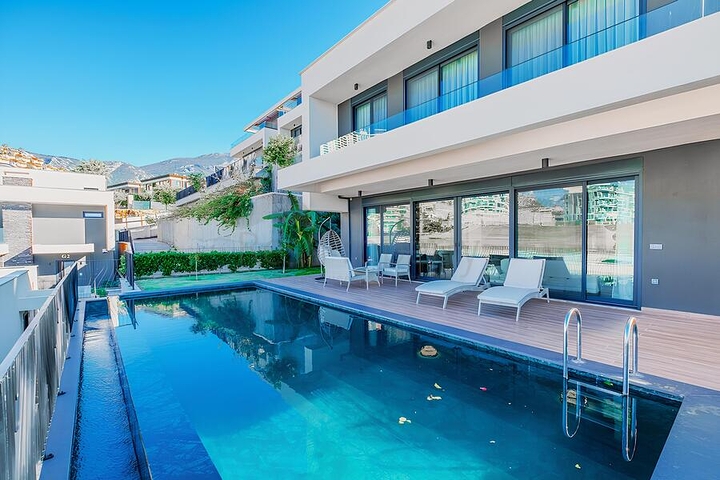 New Villas with Sea Views for Sale in Kargicak Alanya