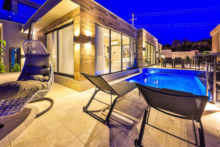 Amazing 2 Bedroom Spacious Villa in Kalkan Antalya