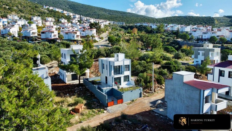Bargain Detached Villa with Sea Views for Sale in Akbuk Didim