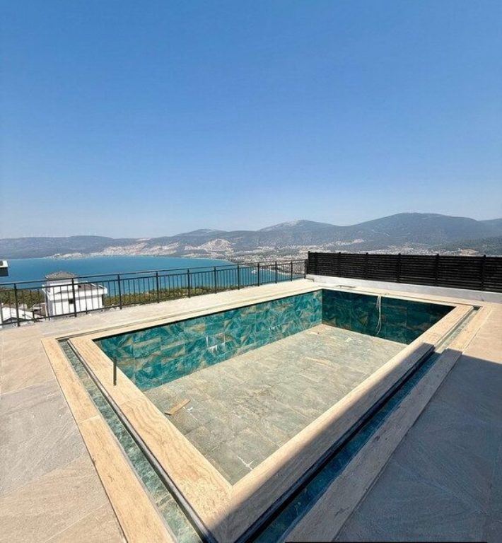 Luxury Sea View Villa with Pool for Sale in Akbuk Didim