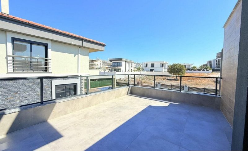 New Modern Villa for Sale in Altinkum Didim Turkey