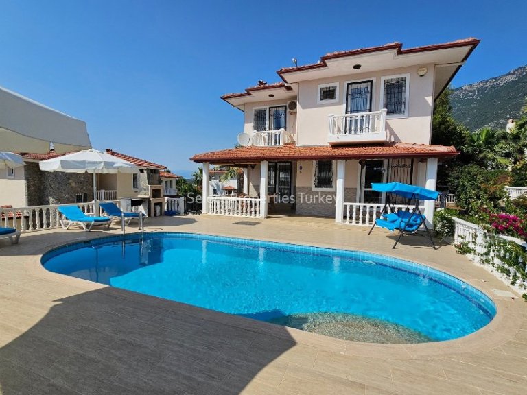 Private Villa with Additional Apartment in Ovacik Turkey