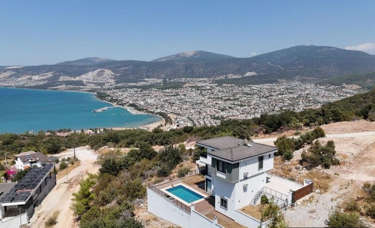 Sea View Detached Villa with Pool for Sale in Akbuk Didim