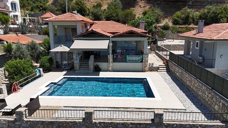Spacious 4 Bedroom Villa with Nature Views in Uzumlu, Fethiye