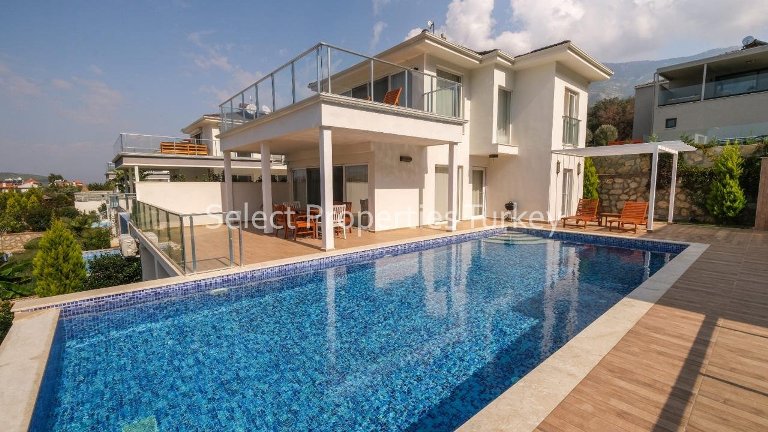 Spacious Oludeniz Villa with Pool in Ovacik Area for Sale